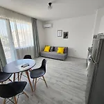 естрела Hotell *