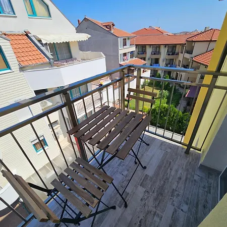 естрела Szálloda Ravda