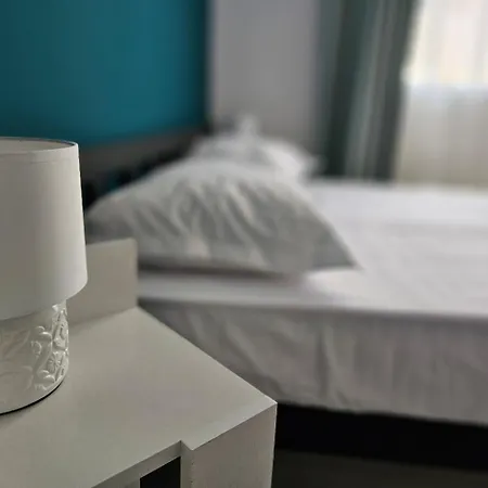 естрела Szálloda Ravda