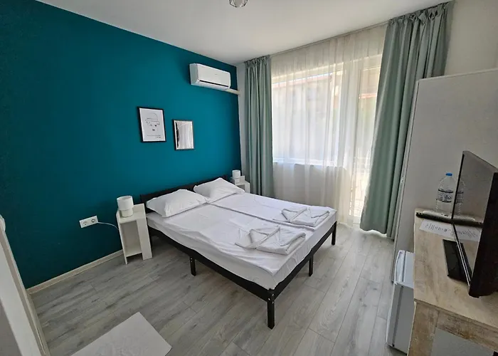 естрела Hotel *